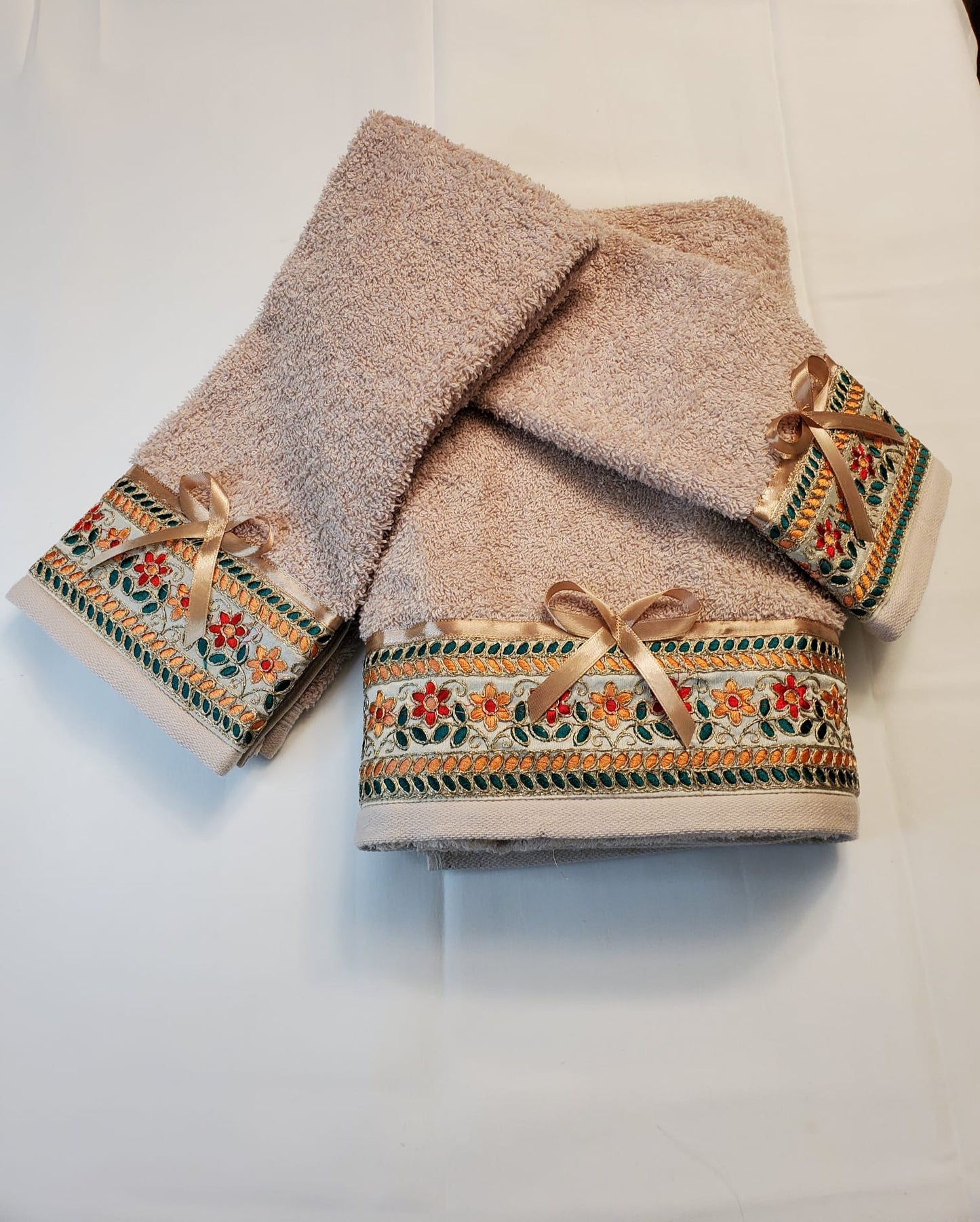 Avani Home Expression 3PC Decorative Bath Towel Set