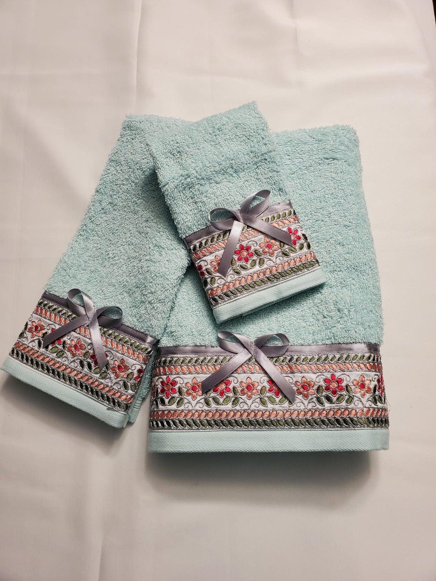 Avani Home Expression 3PC Decorative Bath Towel Set
